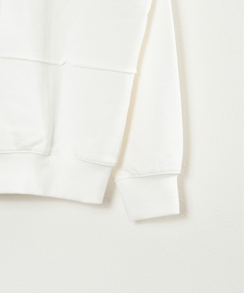 SHEER flow（シアーフロウ）の「【インフルエンサー yukariプロデュースアイテム】バックオープンスウェット（スウェット・レディース・オフホワイト・FREE）」の22枚目の写真