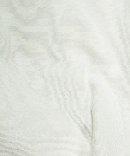 SHEER flow（シアーフロウ）の「【インフルエンサー yukariプロデュースアイテム】バックオープンスウェット（スウェット・レディース・オフホワイト・FREE）」の19枚目の写真