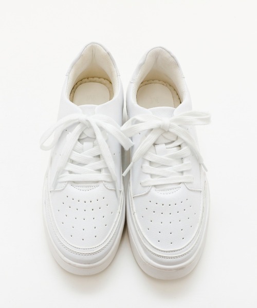 VIVIAN(ヴィヴィアン)の「厚底レースアップスニーカー(スニーカー・レディース・ホワイト×グレー/ホワイト/ベージュ/ブラック・S/LL/M/L/XL)」の5枚目の写真