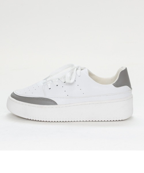 VIVIAN(ヴィヴィアン)の「厚底レースアップスニーカー(スニーカー・レディース・ホワイト×グレー/ホワイト/ベージュ/ブラック・S/LL/M/L/XL)」の12枚目の写真