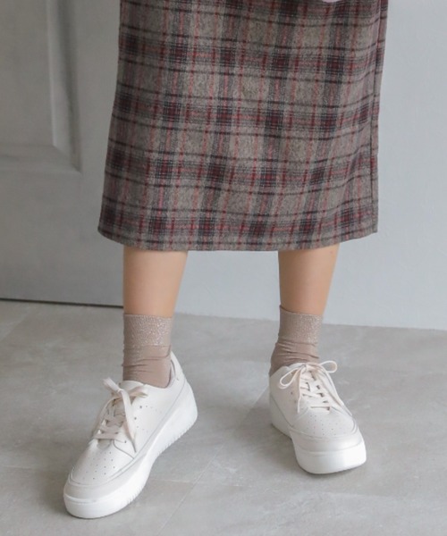 VIVIAN(ヴィヴィアン)の「厚底レースアップスニーカー(スニーカー・レディース・ホワイト×グレー/ホワイト/ベージュ/ブラック・S/LL/M/L/XL)」の14枚目の写真