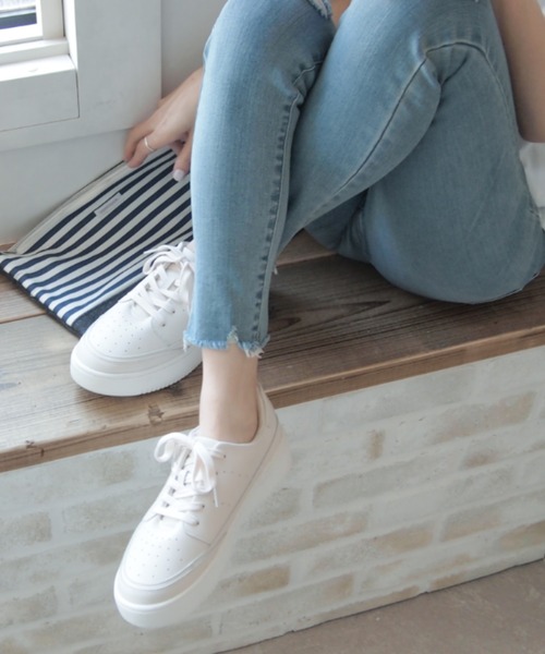 VIVIAN(ヴィヴィアン)の「厚底レースアップスニーカー(スニーカー・レディース・ホワイト×グレー/ホワイト/ベージュ/ブラック・S/LL/M/L/XL)」の13枚目の写真