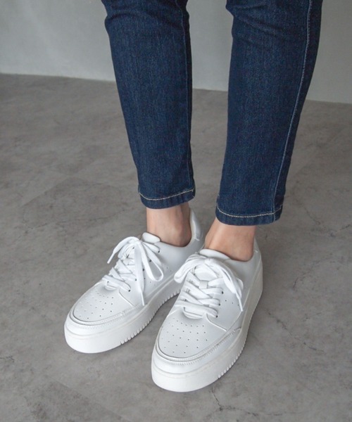 VIVIAN(ヴィヴィアン)の「厚底レースアップスニーカー(スニーカー・レディース・ホワイト×グレー/ホワイト/ベージュ/ブラック・S/LL/M/L/XL)」の18枚目の写真