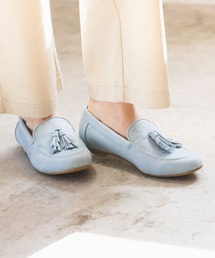 タッセルローファー