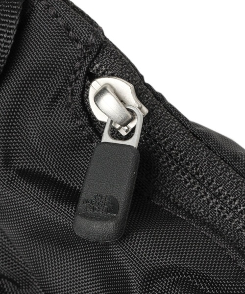 THE NORTH FACE(ザノースフェイス)の「【THE NORTH FACE(ザノースフェイス)】GRANULE(ボディバッグ/ウエストポーチ・レディース・ブラック/ホワイト・FREE)」の5枚目の写真