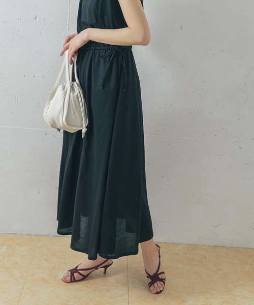 URBAN RESEARCH ROSSO(アーバンリサーチロッソ)の「【WEB/一部店舗限定】ウエストギャザーカットワンピース(ワンピース・レディース・チャコールグレー/パープル/ネイビー/ブラック・FREE)」の21枚目の写真