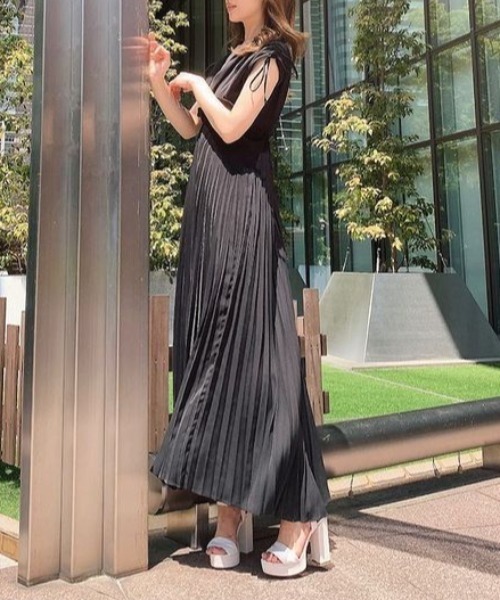 eimy istoire☆美品プリーツワンピース