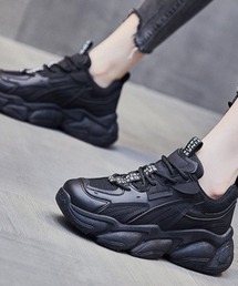 セール Kor ケーオーアール レディース のスニーカー ブラック 黒色系 通販 Zozotown