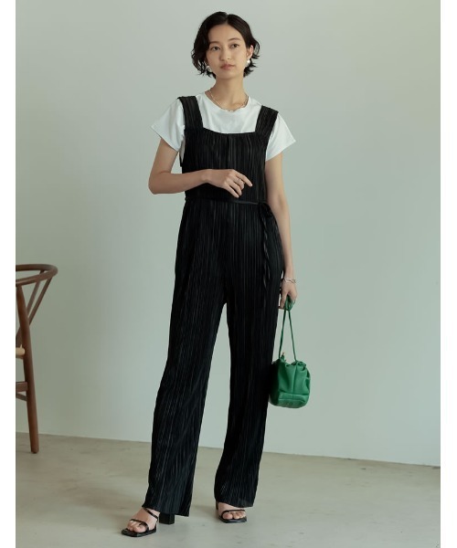 Re:EDIT（リエディ）の「グロッシープリーツリラックスサロペット（サロペット/オーバーオール・レディース・ブラック/ブラウン/グレイッシュベージュ・MEDIUM/LARGE/SHORT）」の22枚目の写真