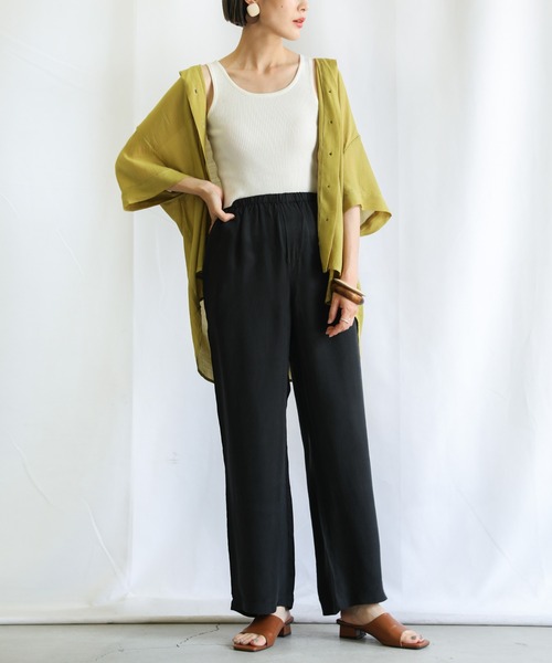 select MOCA（セレクトモカ）の「2021 SS スムースサテン2wayノースリーブトップス＆リラックスパンツセットアップ（セットアップ・レディース・ブラック/ベージュ・FREE）」の10枚目の写真