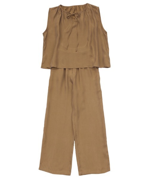 select MOCA（セレクトモカ）の「2021 SS スムースサテン2wayノースリーブトップス＆リラックスパンツセットアップ（セットアップ・レディース・ブラック/ベージュ・FREE）」の21枚目の写真