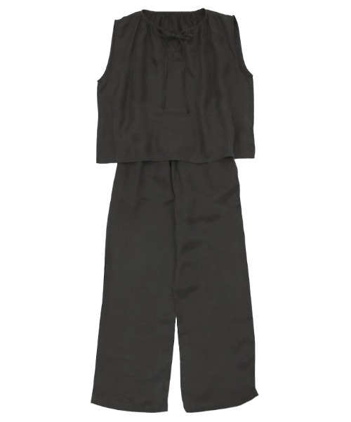 select MOCA（セレクトモカ）の「2021 SS スムースサテン2wayノースリーブトップス＆リラックスパンツセットアップ（セットアップ・レディース・ブラック/ベージュ・FREE）」の20枚目の写真