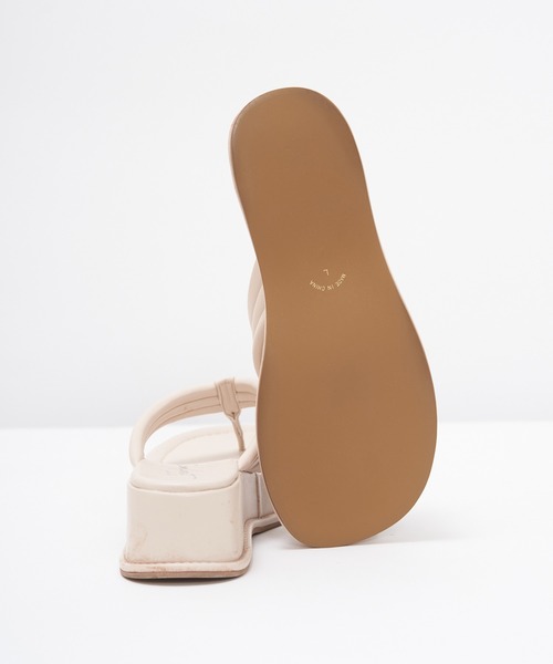 AS KNOW AS PINKY（アズノゥアズピンキー）の「HANAO厚底サンダル（サンダル・レディース・ベージュ/グリーン・M/L）」の4枚目の写真