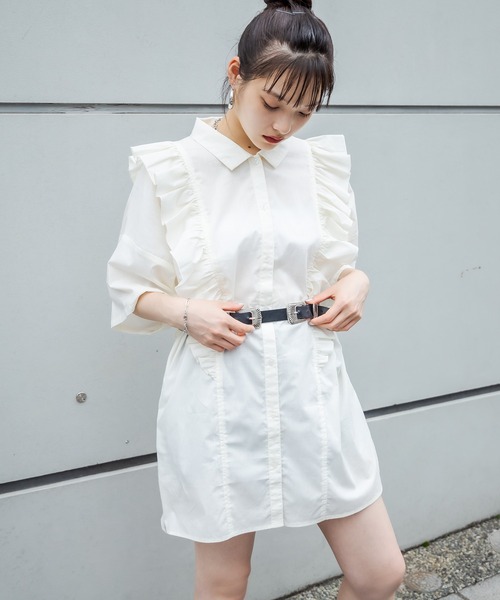 RASVOA(ラスボア)の「ビッグフリルシャツワンピース(シャツワンピース・レディース・オフホワイト/ブラック・FREE)」の14枚目の写真