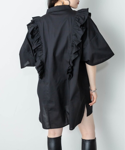 RASVOA(ラスボア)の「ビッグフリルシャツワンピース(シャツワンピース・レディース・オフホワイト/ブラック・FREE)」の3枚目の写真