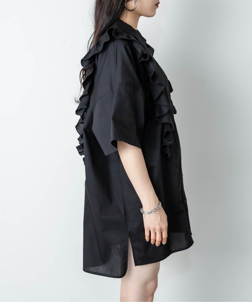 RASVOA(ラスボア)の「ビッグフリルシャツワンピース(シャツワンピース・レディース・オフホワイト/ブラック・FREE)」の13枚目の写真