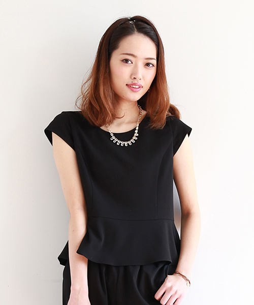 BEAMS LIGHTS Women's(ビームスライツ ウィメンズ)の「BEAMS LIGHTS / ペプラムキャップスリーブ パンツ セット オールインワン(つなぎ/オールインワン・レディース・ブラック/チャコールグレー/ベージュ/グリーン/ネイビー・36/38/40)」の10枚目の写真