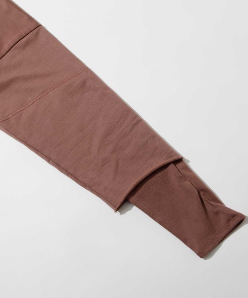 F/CE. （エフシーイー）の「F/CE. HENLEY NECK LONG T / エフシーイー ヘンリーネック ロングT（Tシャツ/カットソー・レディース・アイボリー/ブラウン/チャコールグレー・SMALL/LARGE/MEDIUM）」の9枚目の写真