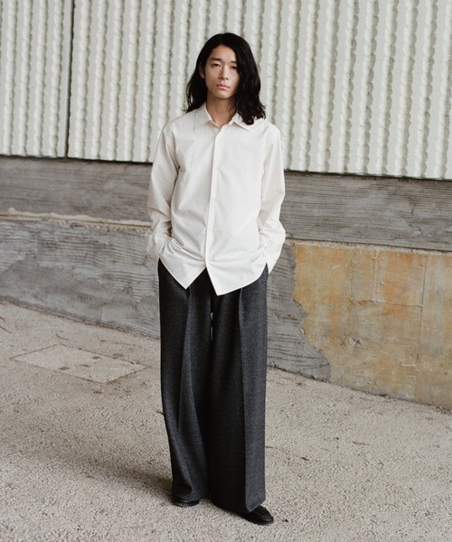 WYM LIDNM(ウィム バイ リドム)の「MICRO SPAN BASIC DRESS SHIRT(シャツ/ブラウス・メンズ・ホワイト/ブルー/チャコールグレー/カーキ/ダークブラウン/ダークグリーン/ナチュラル/サックスブルー/グレイッシュブルー/ストライプ・S/M/L)」の16枚目の写真