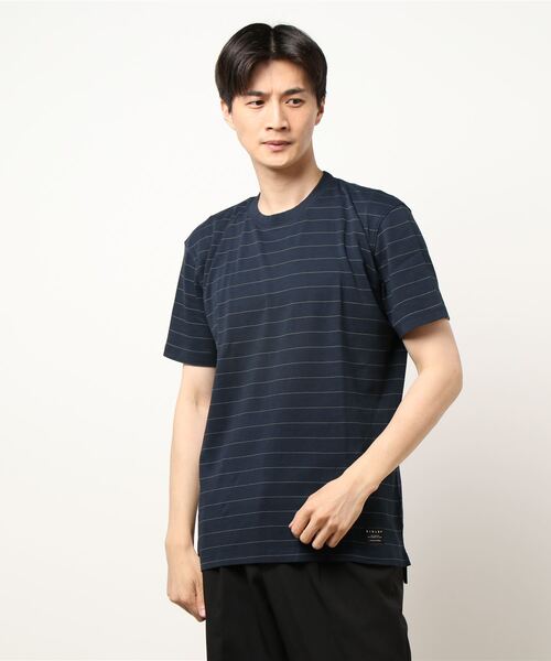 SISLEY(シスレー)の「ボーダーロゴ半袖Tシャツ・カットソー(Tシャツ/カットソー・メンズ・ネイビー・SMALL/MEDIUM/LARGE/X-LARGE)」の5枚目の写真
