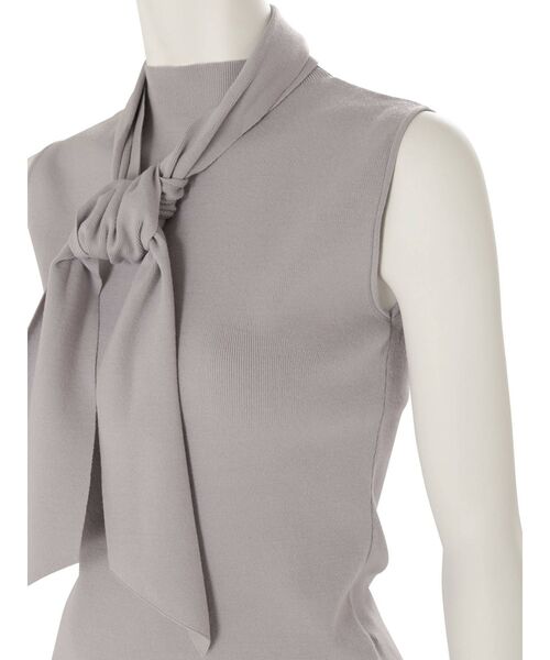 MERCURYDUO（マーキュリーデュオ）の「総針ボウタイ付ノースリーブニット（ニット/セーター・レディース・オフホワイト/ベビーピンク/ラベンダー・FREE）」の8枚目の写真