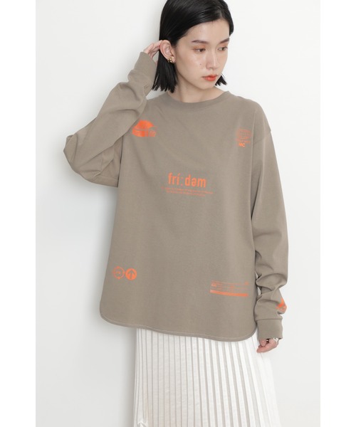 mici（ミチ）の「(mici)プリントロンT（Tシャツ/カットソー・レディース・ホワイト系その他/ベージュ・ONE SIZE）」の2枚目の写真