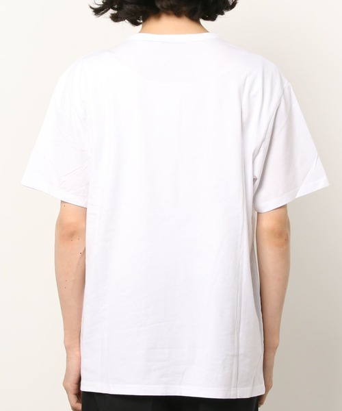 Maison Kitsune(メゾンキツネ)の「NAVY FOX PATCH CLASSIC POCKET TEE-SHIRT(Tシャツ/カットソー・メンズ・ホワイト/ブラック/ネイビー/グレー・M/XS/S/L/XL)」の9枚目の写真