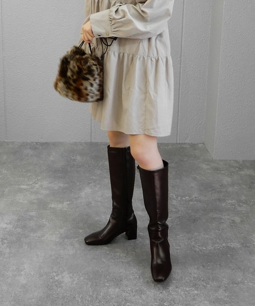 minia（ミニア）の「ヒールロングブーツ　◆（ブーツ・レディース・ブラック/ブラウン/グレイッシュベージュ・LL/S/M/L）」の18枚目の写真