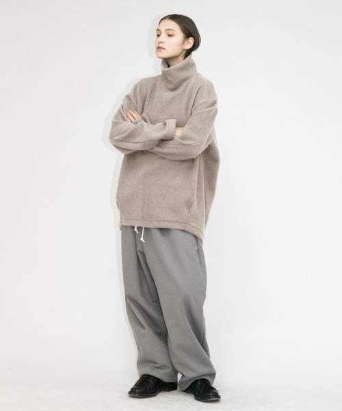 my beautiful landlet(マイビューティフルランドレット)の「【my beautiful landlet】 pile napping brushed high necked(ニット/セーター・メンズ・ブラック/イエロー/レッド/ベージュ/オリーブ・1/0)」の7枚目の写真