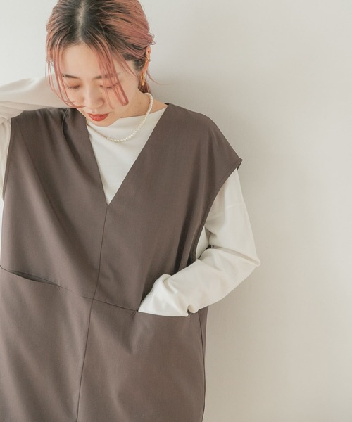 ITEMS URBANRESEARCH(アイテムズ アーバンリサーチ)の「Vネックベスト(ベスト・レディース・ブラウン/グレー系その他・FREE)」の2枚目の写真