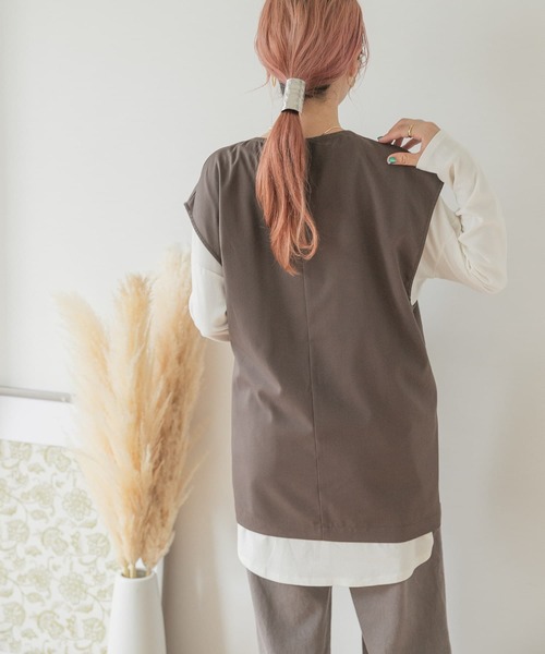 ITEMS URBANRESEARCH(アイテムズ アーバンリサーチ)の「Vネックベスト(ベスト・レディース・ブラウン/グレー系その他・FREE)」の11枚目の写真