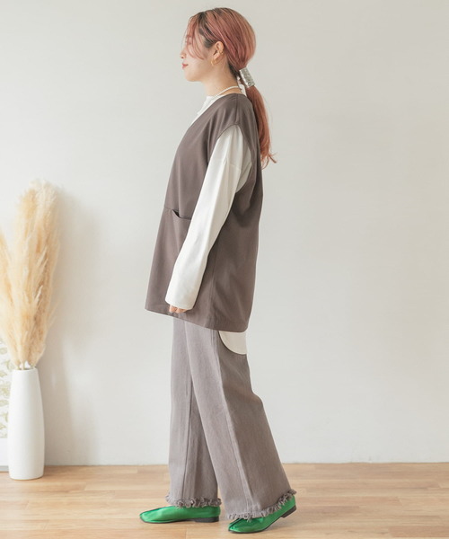 ITEMS URBANRESEARCH(アイテムズ アーバンリサーチ)の「Vネックベスト(ベスト・レディース・ブラウン/グレー系その他・FREE)」の14枚目の写真