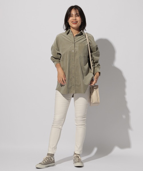 BAYFLOW(ベイフロー)の「カラーコーデュロイシャツ(シャツ/ブラウス・レディース・ブルー/チャコール/ベージュ/カーキ/ピンク・SMALL/MEDIUM)」の14枚目の写真
