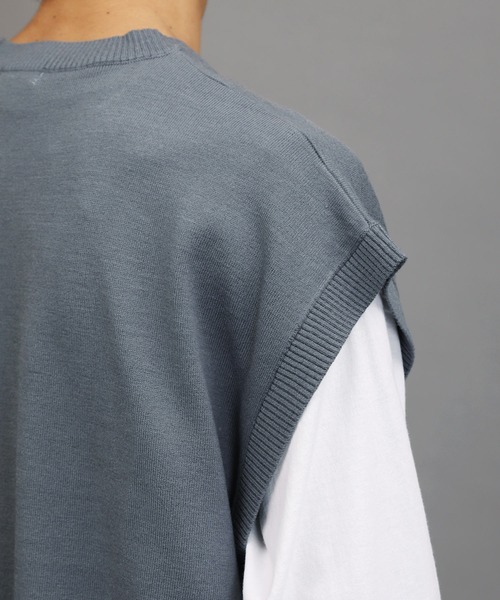 Air Tokyo（エアートウキョー）の「オーバーサイズ クルーネック サイドスリット ニットベスト（ベスト・メンズ・ブラック/ベージュ/グレー・FREE）」の18枚目の写真