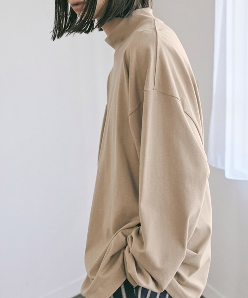 nowm（ノウム）の「【nowm】MERCERISED COTTON LOOSE MOCK NECK LONG SLEEVE TEE / ルーズ モックネック TEE（Tシャツ/カットソー・メンズ・ダークブラウン/ベージュ/オフホワイト・M/L）」の3枚目の写真