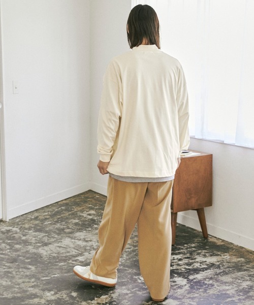 nowm（ノウム）の「【nowm】MERCERISED COTTON LOOSE MOCK NECK LONG SLEEVE TEE / ルーズ モックネック TEE（Tシャツ/カットソー・メンズ・ダークブラウン/ベージュ/オフホワイト・M/L）」の17枚目の写真