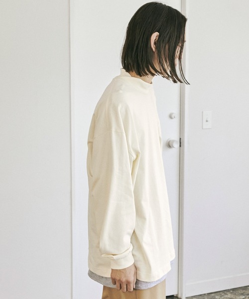 nowm（ノウム）の「【nowm】MERCERISED COTTON LOOSE MOCK NECK LONG SLEEVE TEE / ルーズ モックネック TEE（Tシャツ/カットソー・メンズ・ダークブラウン/ベージュ/オフホワイト・M/L）」の11枚目の写真