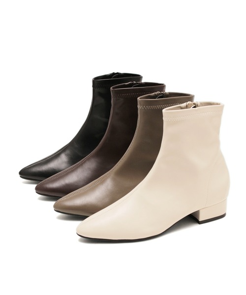 grandfleur（グランドフルール）の「【S～3L】ポインテッドトゥローヒールストレッチ ショートブーツ（ブーツ・レディース・ブラック/ダークブラウン/アイボリー/ベージュ系その他・LL/3L/S/M/L）」の10枚目の写真