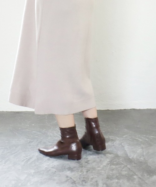 grandfleur（グランドフルール）の「【S～3L】ポインテッドトゥローヒールストレッチ ショートブーツ（ブーツ・レディース・ブラック/ダークブラウン/アイボリー/ベージュ系その他・LL/3L/S/M/L）」の22枚目の写真