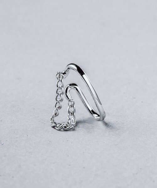 and cloud(アンドクラウド)の「Layered Cuff Cable Chain(イヤーカフ・レディース・シルバー/イエローゴールド・FREE)」の3枚目の写真