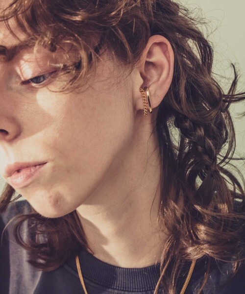 and cloud(アンドクラウド)の「Layered Cuff Cable Chain(イヤーカフ・レディース・シルバー/イエローゴールド・FREE)」の9枚目の写真