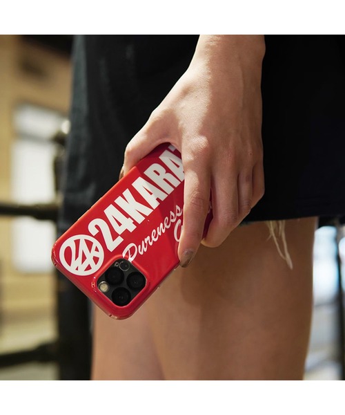 24karats（トゥウェンティーフォーカラッツ）の「Bold Logo iPhone Case 12/12Pro（スマホケース/カバー・メンズ・レッド/ベージュ/ブラック・FREE）」の12枚目の写真
