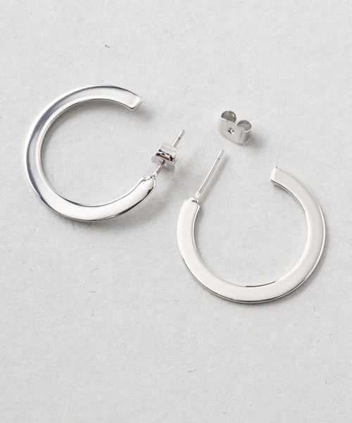 Manon's Selection(マノンズセレクション)の「シンプルフープピアス(ピアス(両耳用)・レディース・ゴールド/シルバー・ONE SIZE)」の4枚目の写真