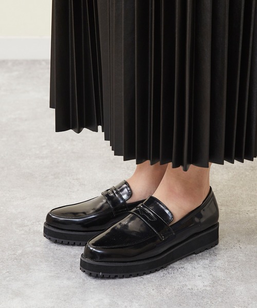 menue（メヌエ）の「軽量厚底ソールローファー（ローファー・レディース・ブラック/ダークブラウン/アイボリー/ブラック系その他/ベージュ系その他・LL/3L/S/M/L/XS）」の15枚目の写真