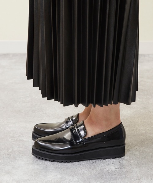 menue（メヌエ）の「軽量厚底ソールローファー（ローファー・レディース・ブラック/ダークブラウン/アイボリー/ブラック系その他/ベージュ系その他・LL/3L/S/M/L/XS）」の19枚目の写真