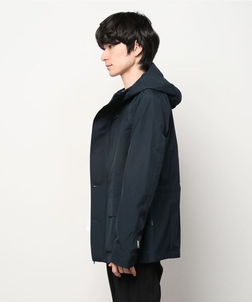 WOOLRICH（ウールリッチ）の「WOOLRICH / ウールリッチ：GTX MOUNTAIN JKT：WOOU0362[BJB]（ナイロンジャケット・メンズ・ブルー系その他・S/M）」の2枚目の写真