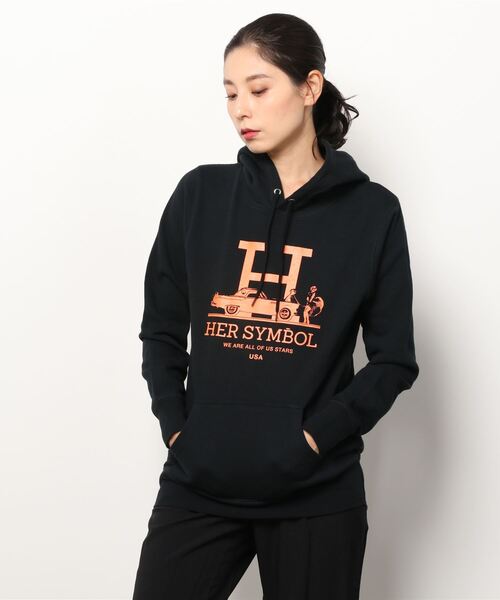 Kare/ME（カーミー）の「【Kare/ME×dim/カーミー×ディム】マリリンロゴHプリントフーディ（パーカー・レディース・ブラック・SMALL）」の4枚目の写真