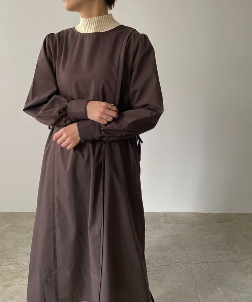 210nouve（トゥージュヌーブ）の「ボリュームスリーブサイドリボンワンピース（シャツワンピース・レディース・ブラック/ブラウン/オレンジ/グレイッシュベージュ・FREE）」の3枚目の写真