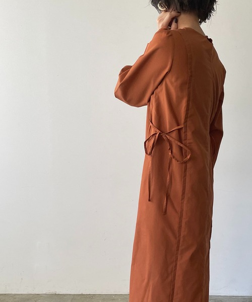 210nouve（トゥージュヌーブ）の「ボリュームスリーブサイドリボンワンピース（シャツワンピース・レディース・ブラック/ブラウン/オレンジ/グレイッシュベージュ・FREE）」の15枚目の写真