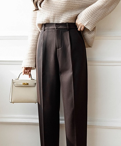 Grandeir(グランディール)の「センタープレス テーパード パンツ(その他パンツ・レディース・ブラック/ブラウン・M)」の12枚目の写真